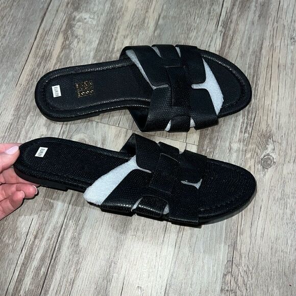 Womens sandals  - Picture 1 of 2